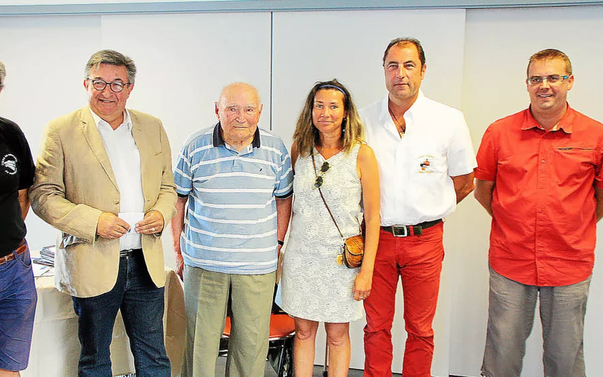 Pierre livre (2)